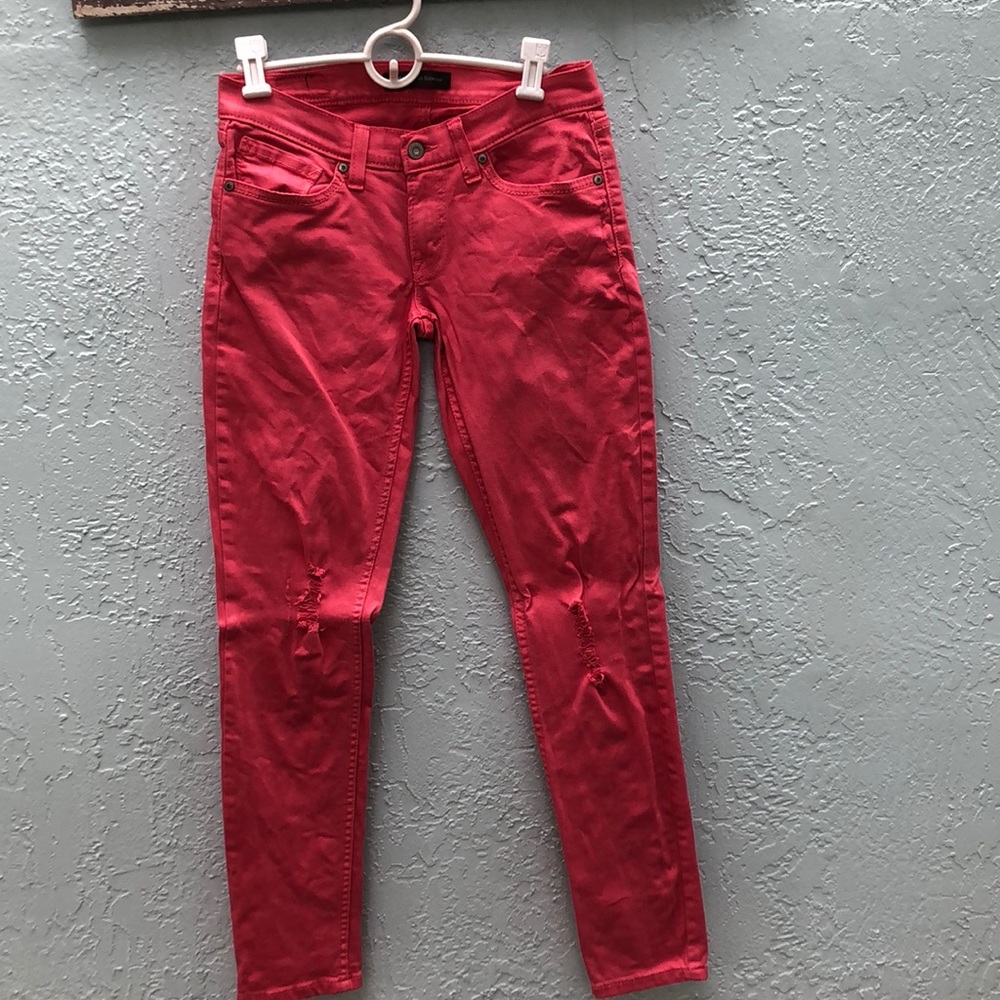Pink Levi’s jeans